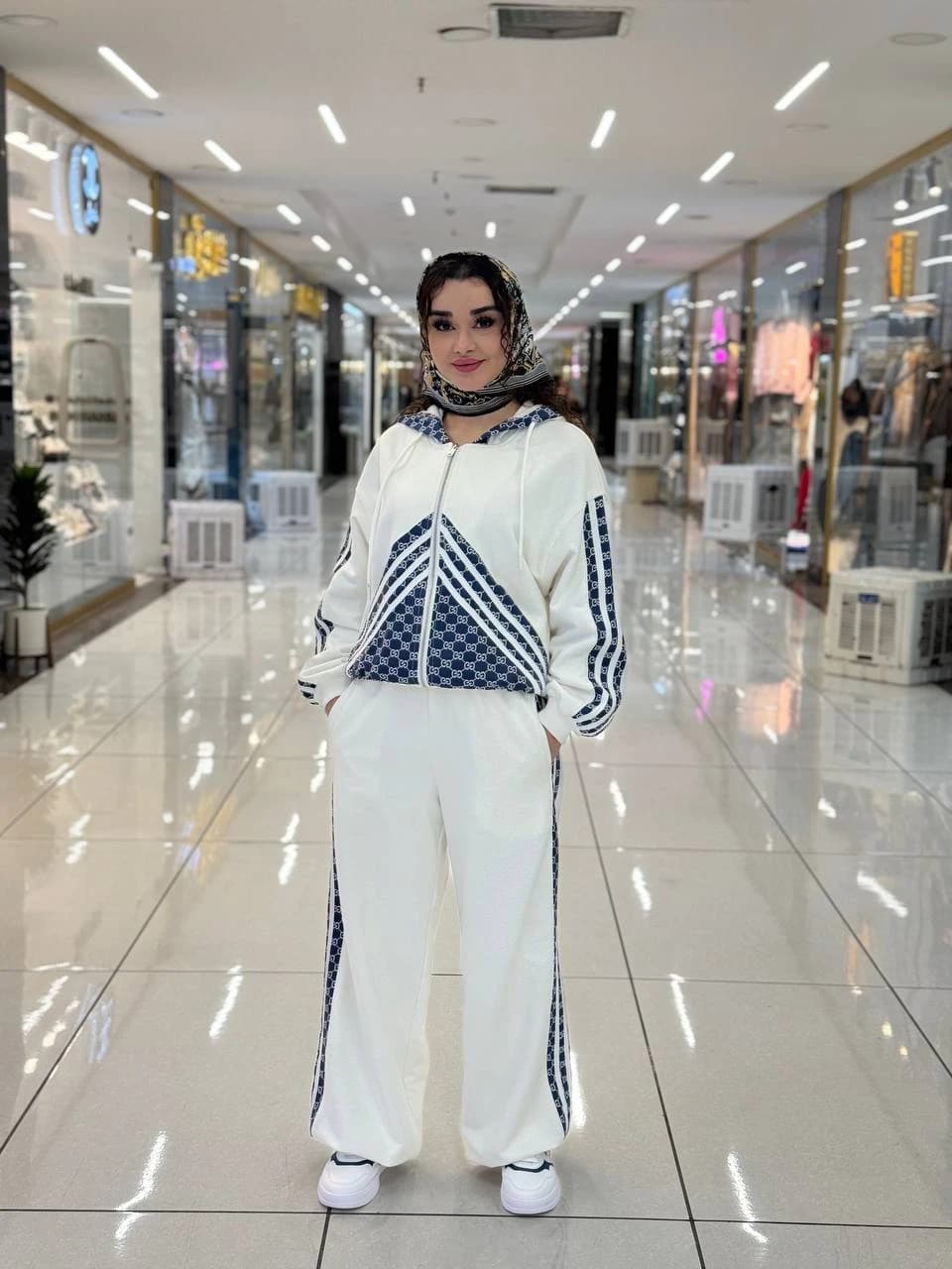 ست زنانه سویشرت شلوار — عکس 4