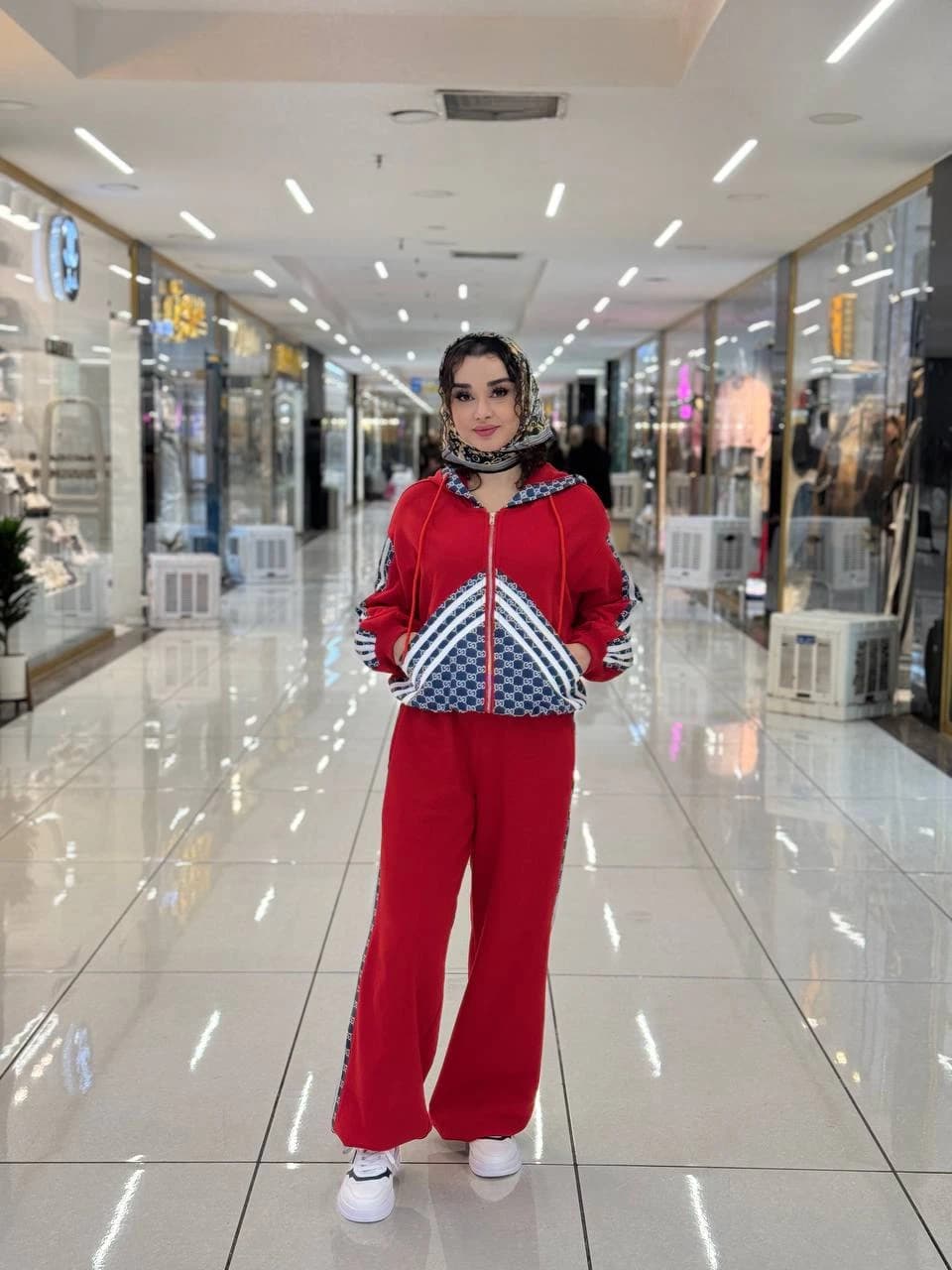 ست زنانه سویشرت شلوار — عکس 5